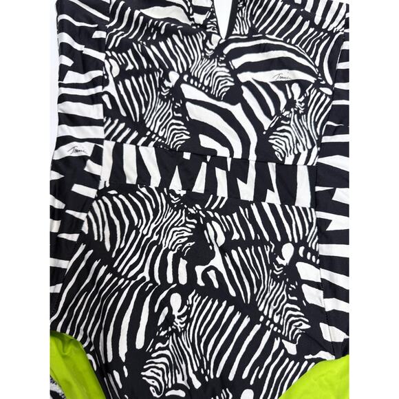 Trina Turk Tanzania Zebra Bandeau One Piece Swimsuit Size 6‎ Black White - Picture 4 of 9